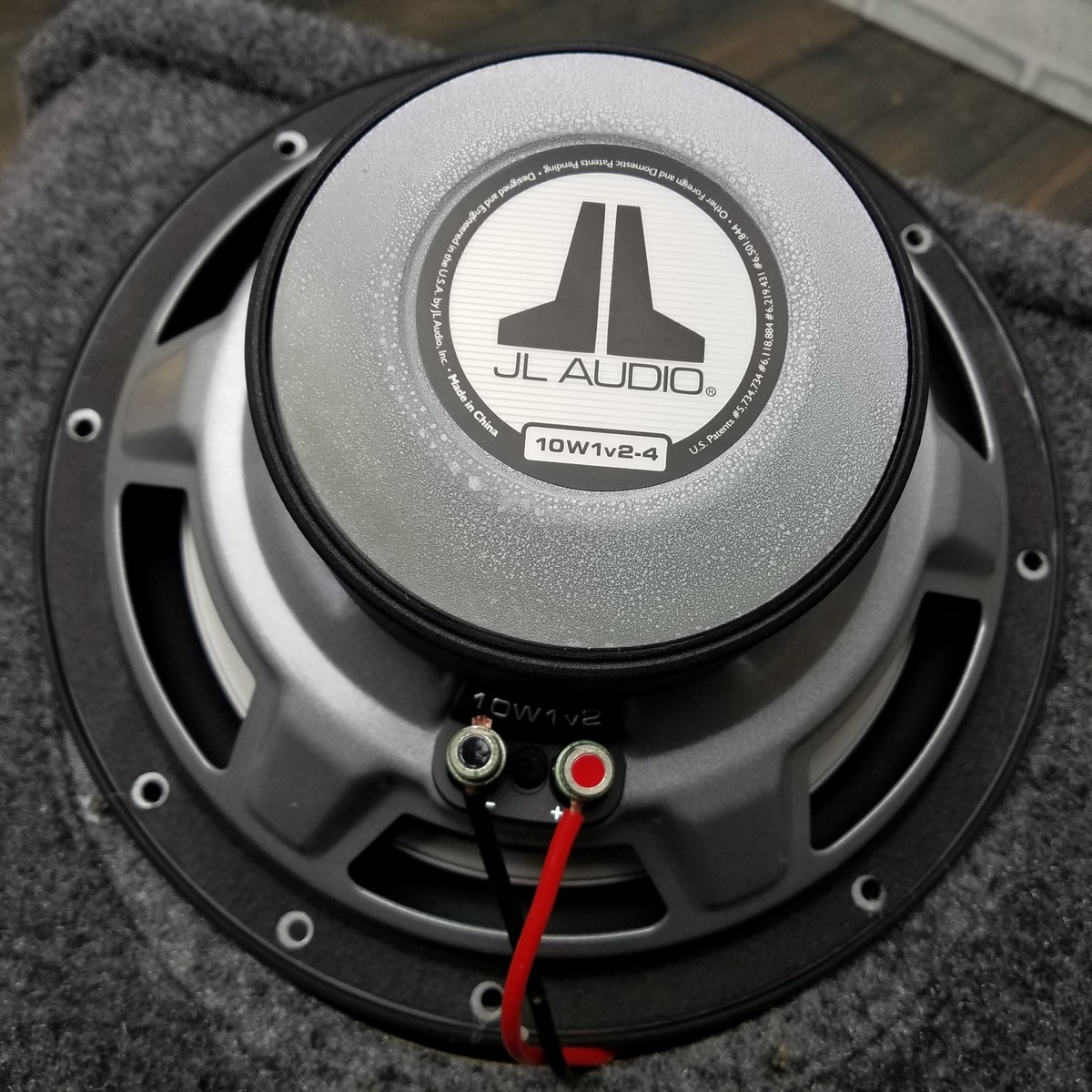 JL Audio 10W1v2-4 10