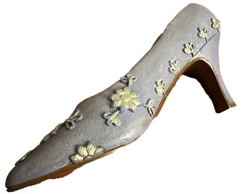 Vintage viktorianische Mini-Absatz-Schuhfigur 1999 Kingsbridge lila 2"" Harz - Bild 3 von 3