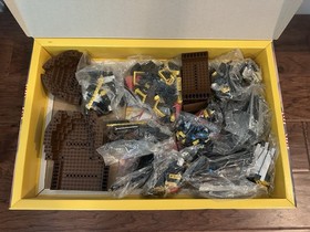 LEGO 10040 | Black Seas Barracuda 2002 | New in Open Box