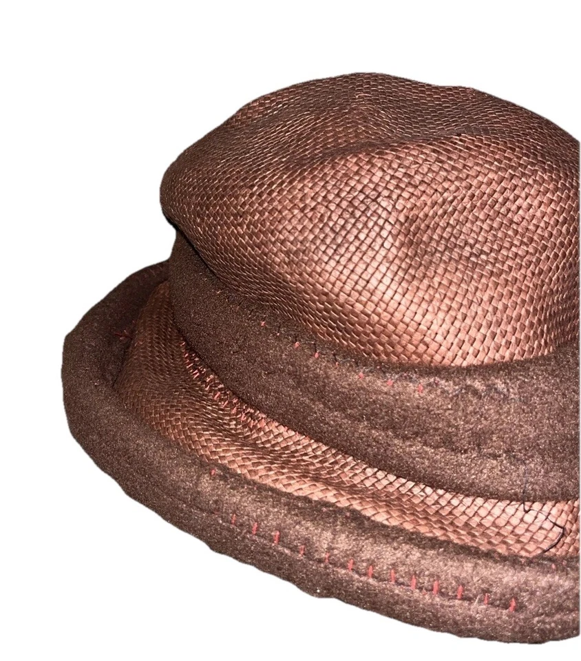 Zoey Brown Fidora Straw 复古棕色教堂帽 — 第 3/4 张图片