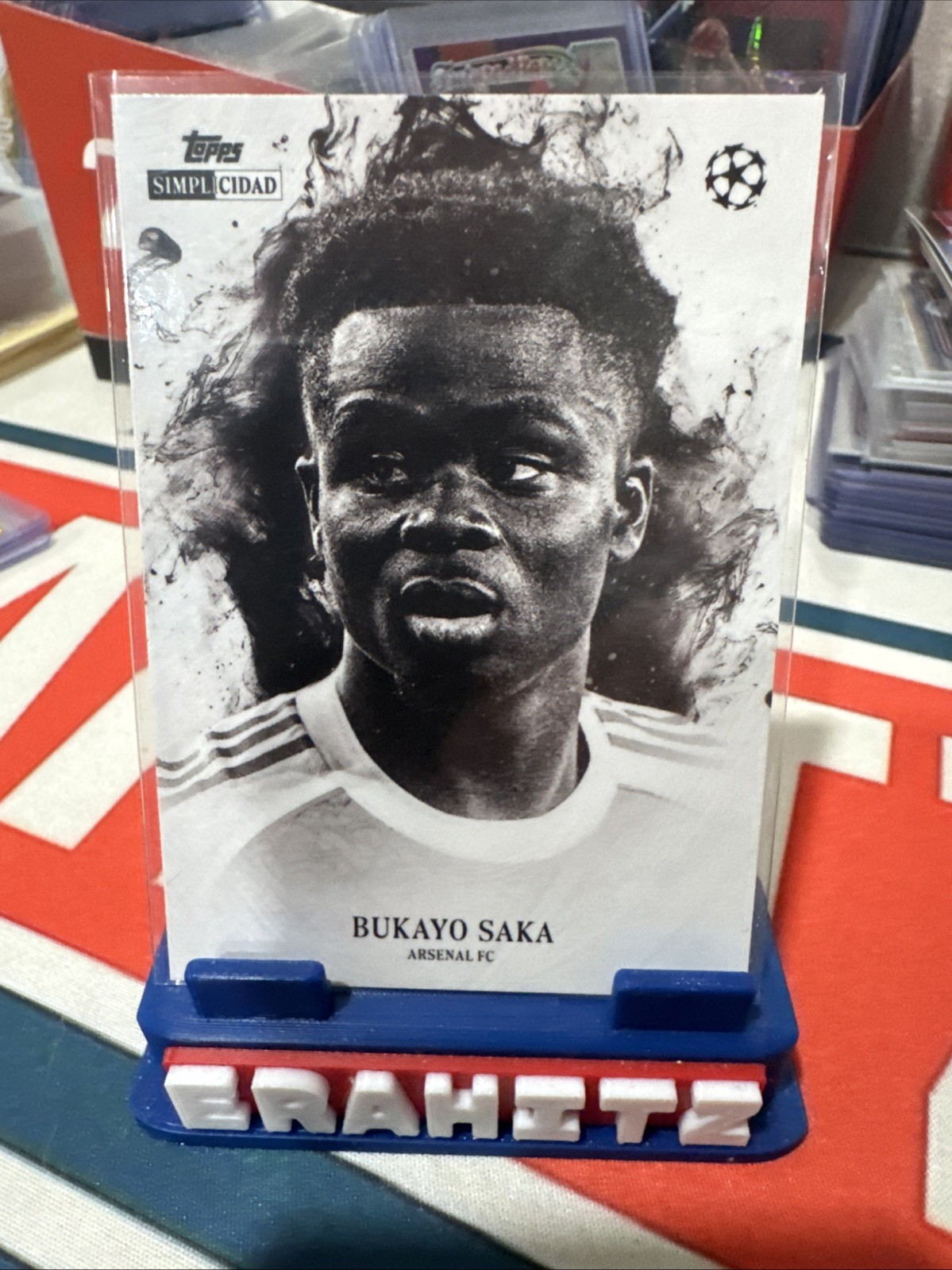 2025-26 TOPPS Simplicidad Bukayo Saka (Retrato) Arsenal