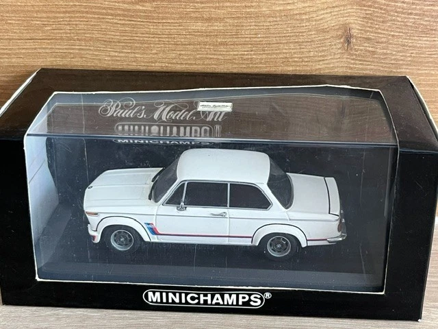 BMW 2002 Turbo 1973 - 74 minichamps 1/43 - Photo 1/4