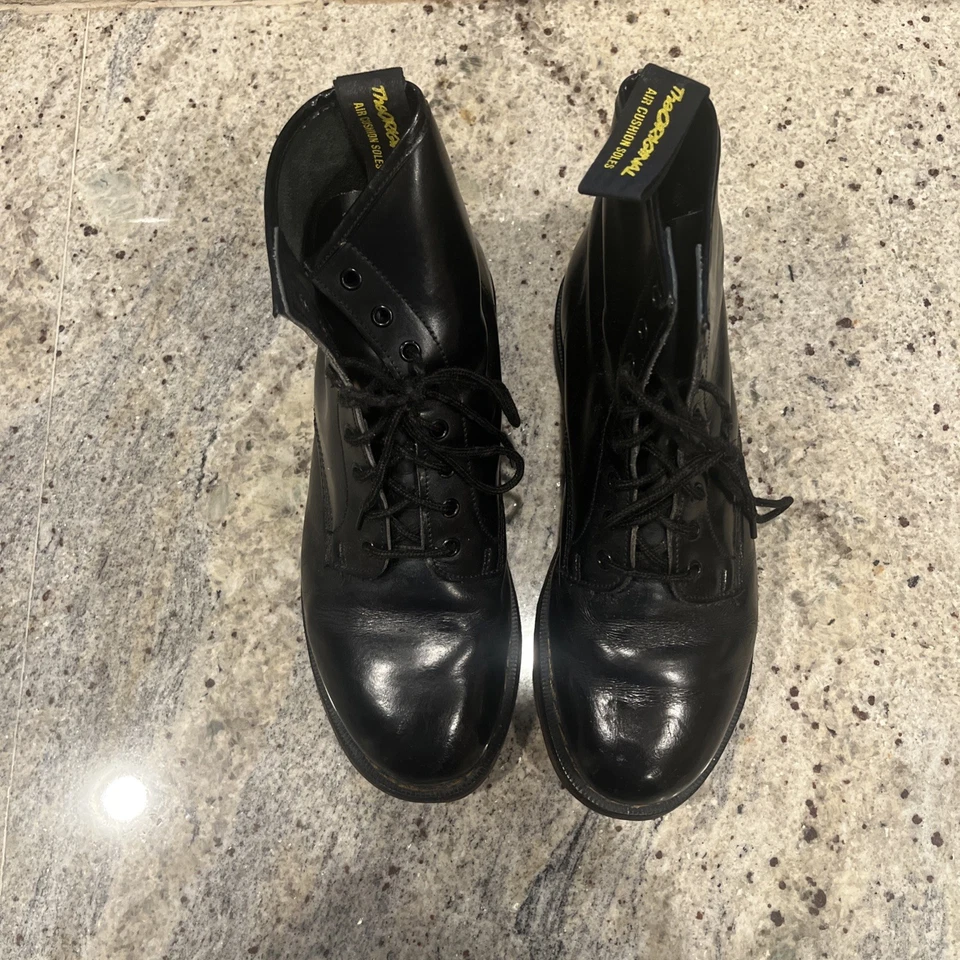 Botas de Combate Dr Martens 8 Ojos De Colección Mujeres 9 EE. UU. 7 Reino Unido Cuero Negro Inglaterra 1600 Foto 4 de 4