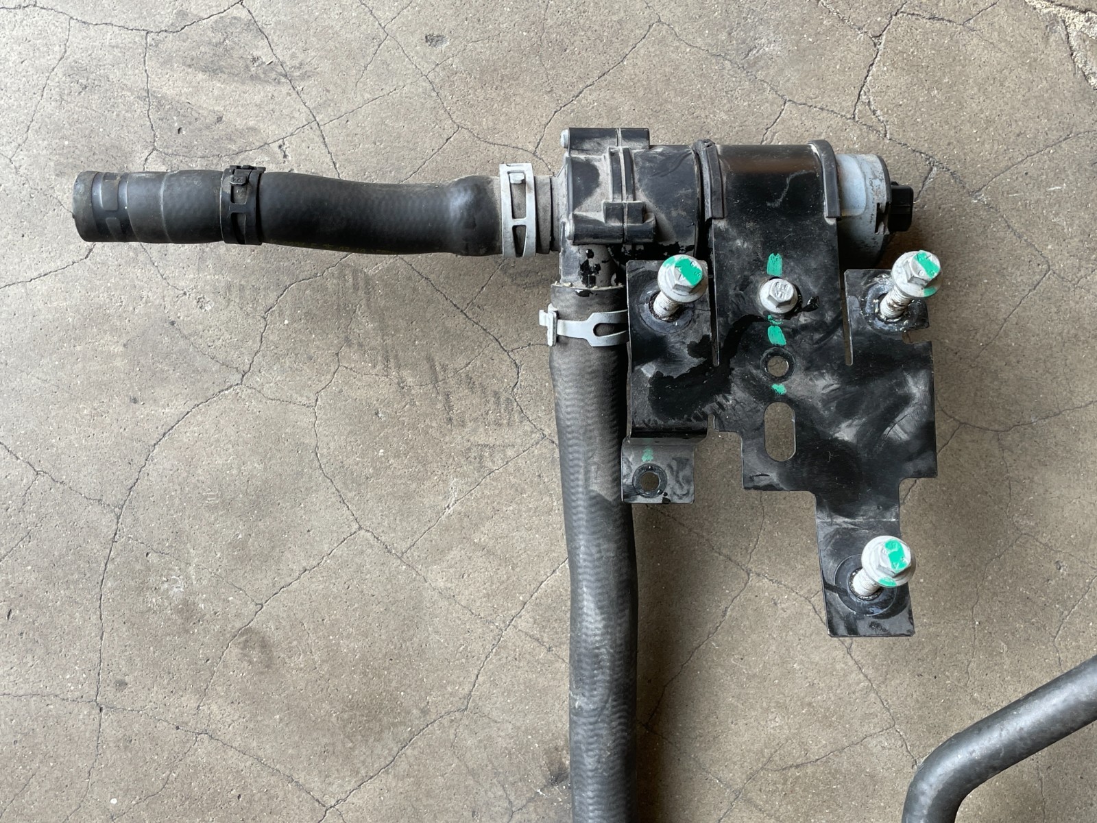 10 11 12 13 14 Lotus Evora Water Valve Heater Hose Tube Pipe 3.5L 1612 OEM