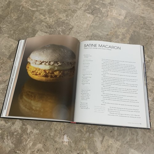 MACARONS Pierre Herme Book Hardcover Cookbook Recipes Baking Photography HC! - Foto 12 di 20