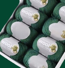 Merino Wolle- 5x 50 gr. -dunkel grün - blaue Banderole - siehe Foto!!