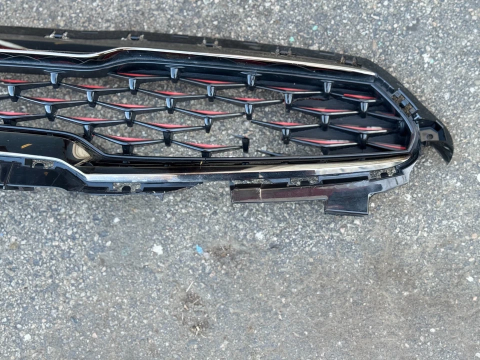 2019 - 2021 Kia Forte GT-Line OEM Upper Front Grille 86350M6200 - Image 2 of 4