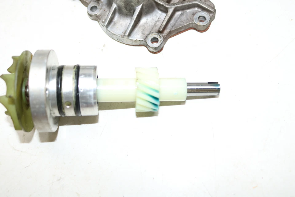 Ski-doo Mxz 700 Zx 2002 motor bomba de refrigerante de agua bomba de aceite conjunto de accionamiento Foto 3 de 4