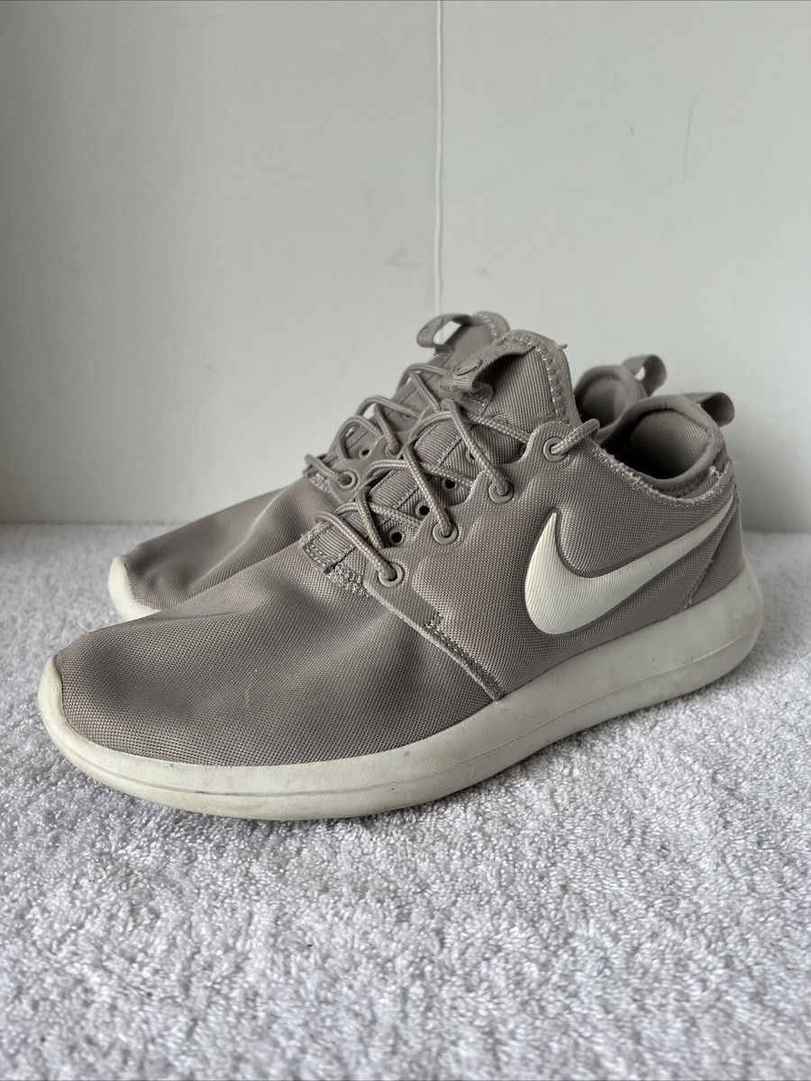 roshe 2 grey