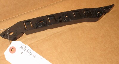 68229139ac Rivet Mopar 68229139AC left fascia bracket 2017-2023 Chrysler Pacifica ...