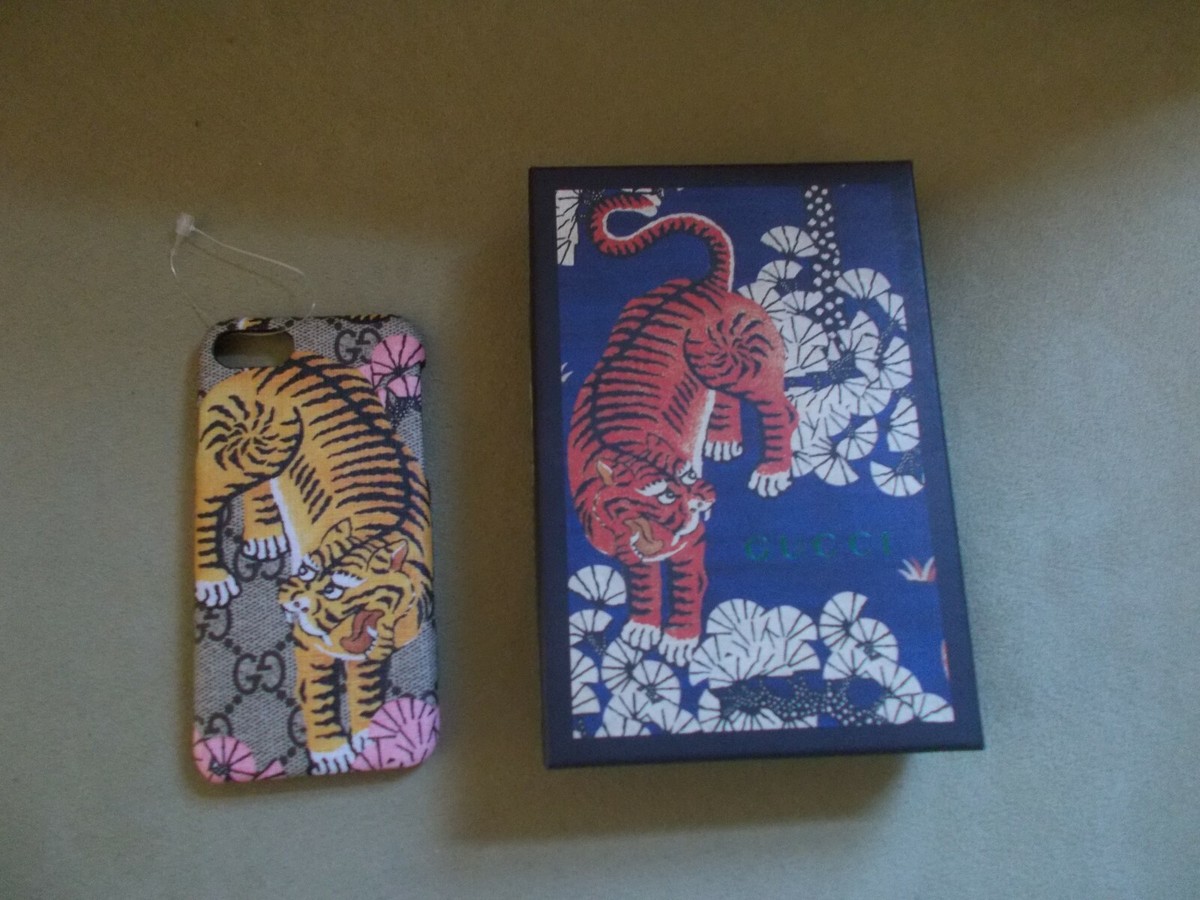 Gucci 451471 iPhone 6 GG Supreme Bengal Tiger Print Phone Cover