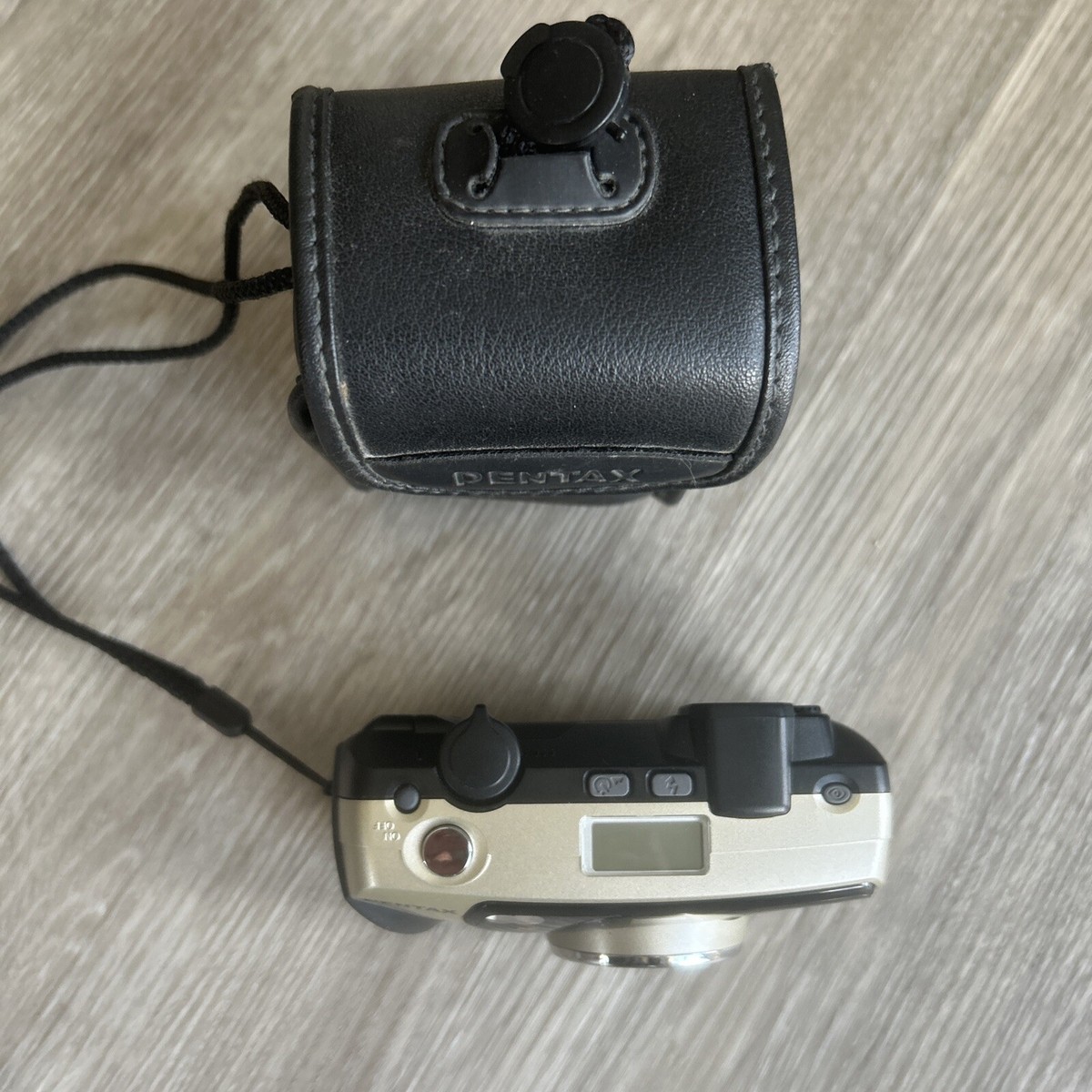 Pentax ESPIO 105G Point And Shoot Camera & Case 35mm Film 38-105mm