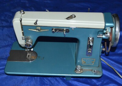 MONTGOMERY WARD 7 JEWEL AUTOMATIC ZIGZAG SEWING MACHINE USED