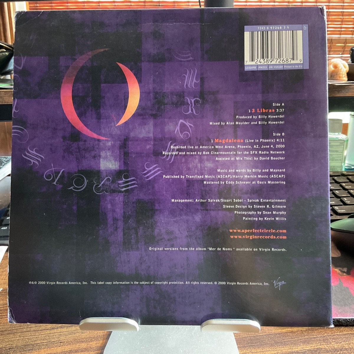 A PERFECT CIRCLE 7