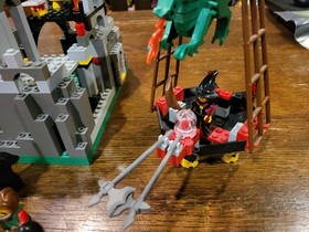 Lego Fright Knights 6087 6037 100% complete w/ instructions Witch's Manor + Ship