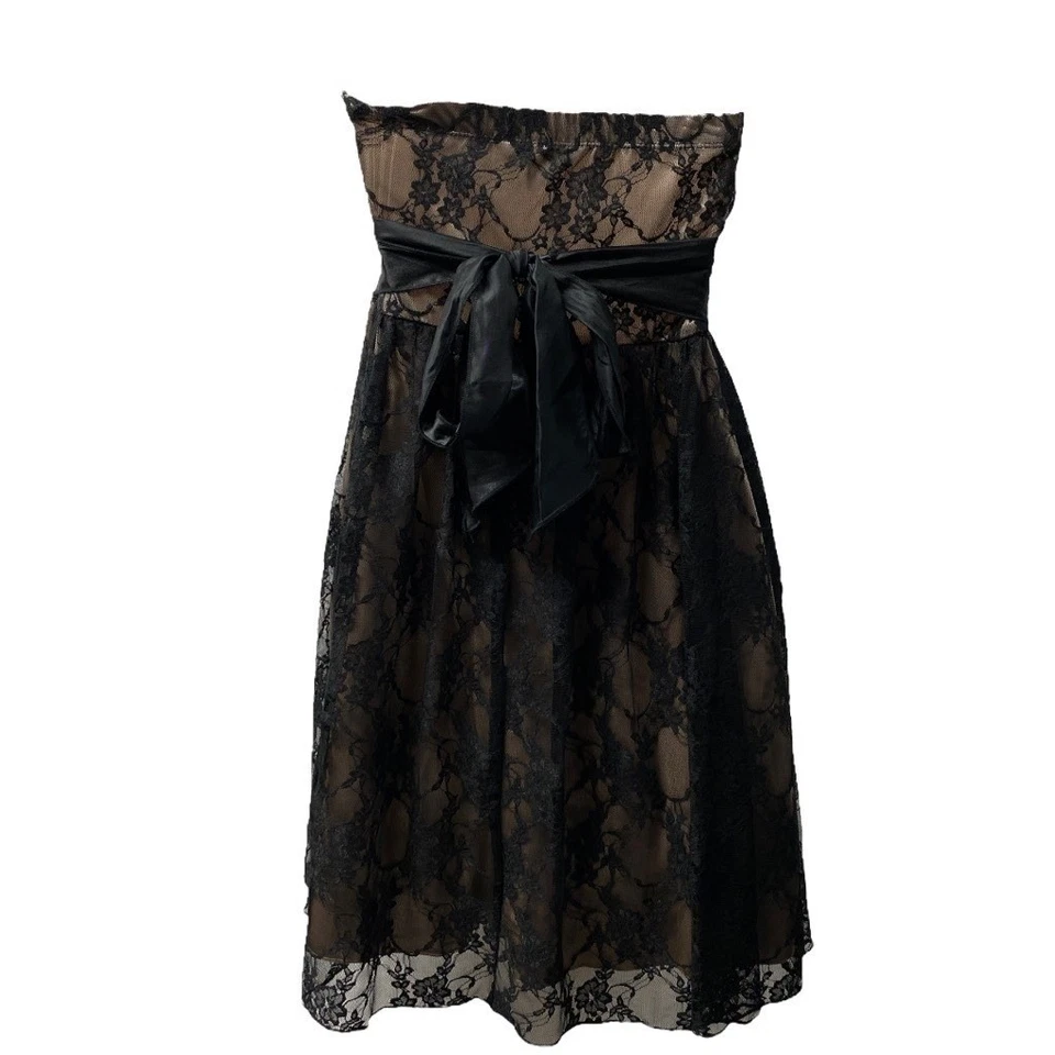 Speechless Fit Flare Strapless Dress Size S Black Lace Beige Floral Sweetheart - Imagem 3 de 4