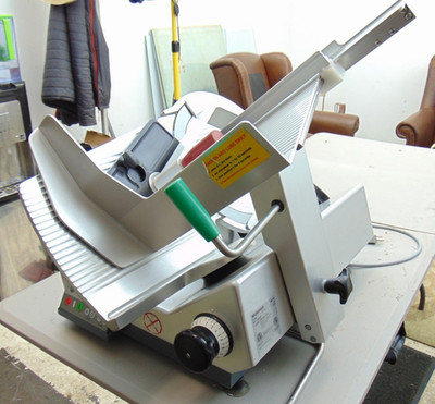 Bizerba 13  Blade Automatic Gravity Feed Deli Slicer