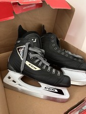 CCM U ICE HOCKEY SKATES SENIOR SIZE US 11 Width D, M101SR SKU02 - GUC Boxed