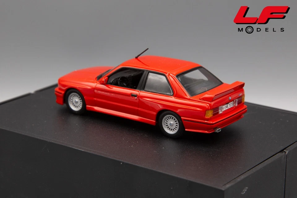 1:43 BMW M3 (E30) Rosso - Kyosho - Immagine 2 di 3