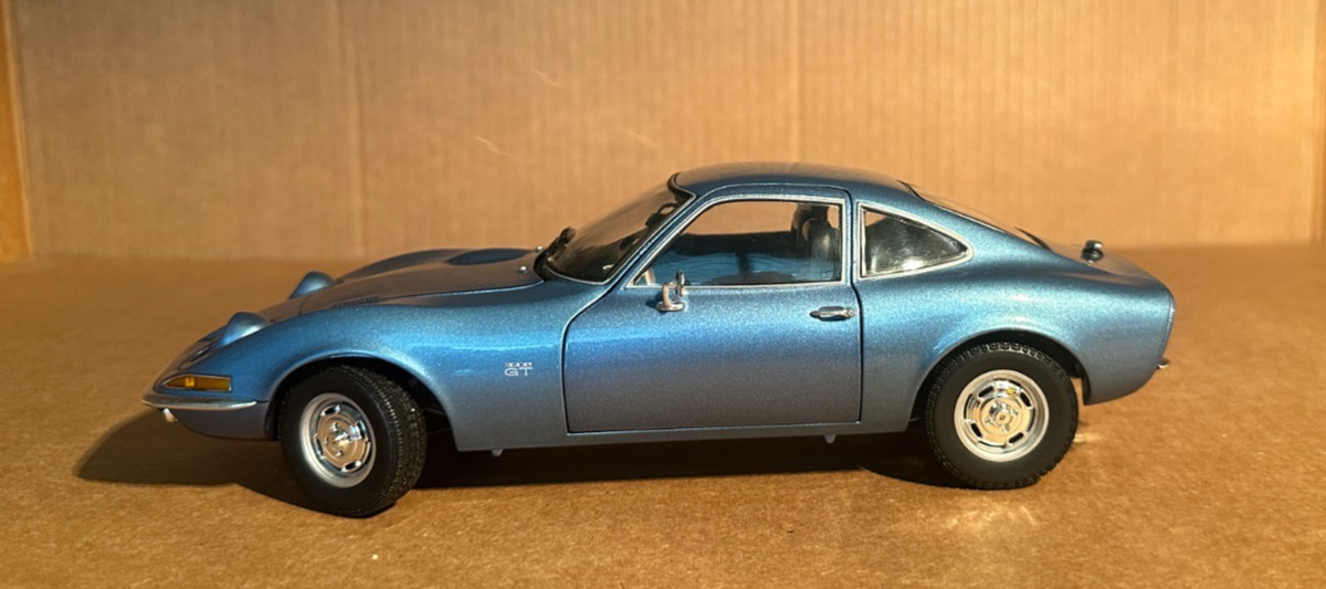 Minichamps 1/18 Scale 1968 Opel GT. Coupe, Metallic Blue | eBay