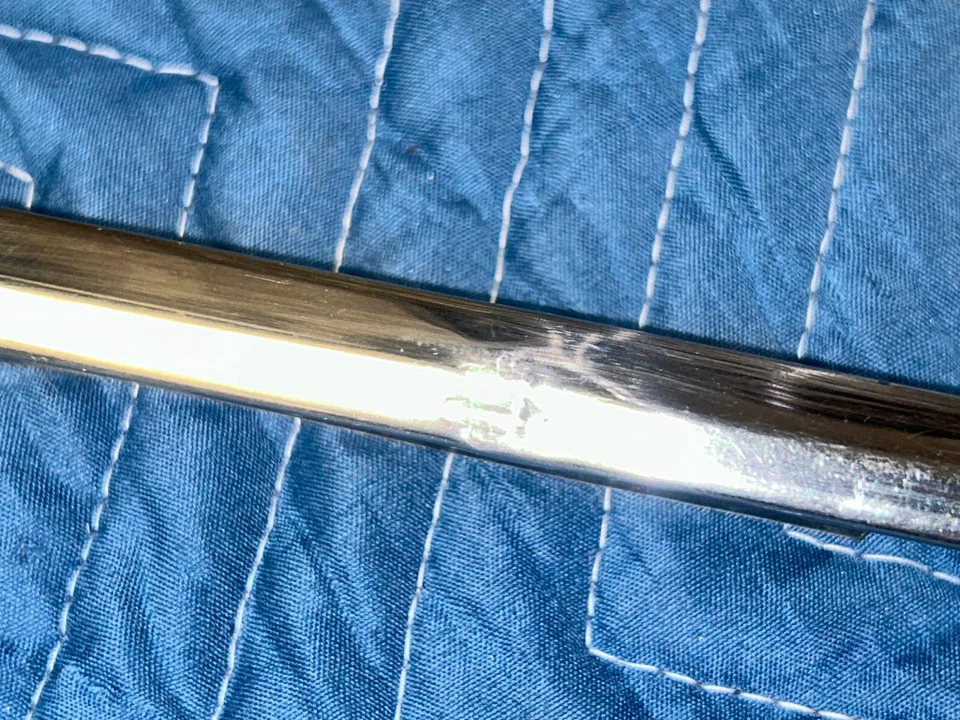 1970 1971 1972 1973 1974 Plymouth Barracuda Cuda borde de riel de goteo lateral del conductor Foto 3 de 4