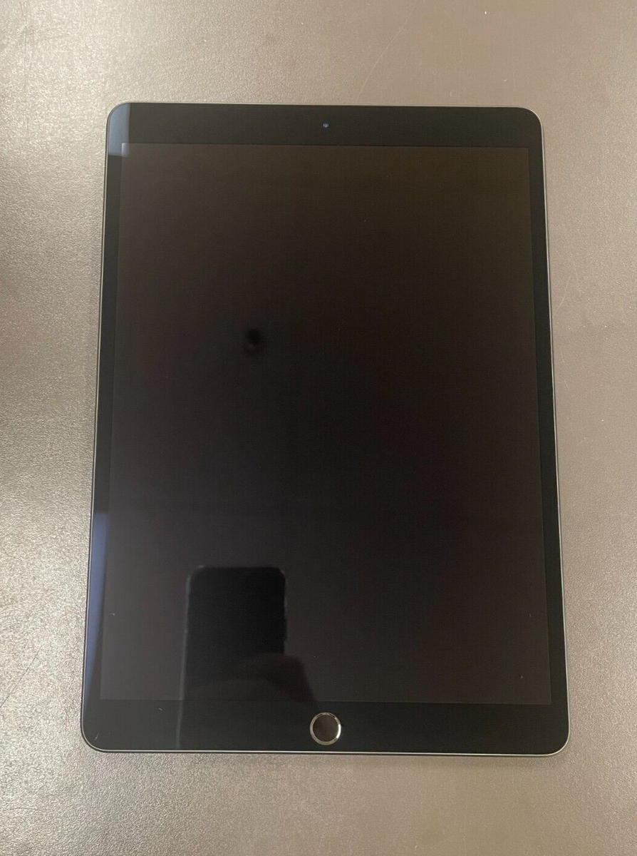 Apple iPad Air (3rd Generation) 64GB, Wi-Fi, 10.5in - Space Gray