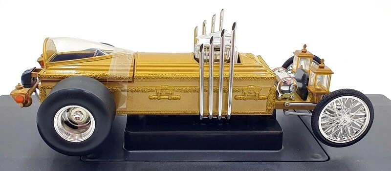 Ertl 1/18 Scale Diecast 33266 - 'THE MUNSTER DRAGULA' - Image 4 of 4