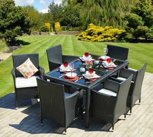 6 seater garden table & chairs