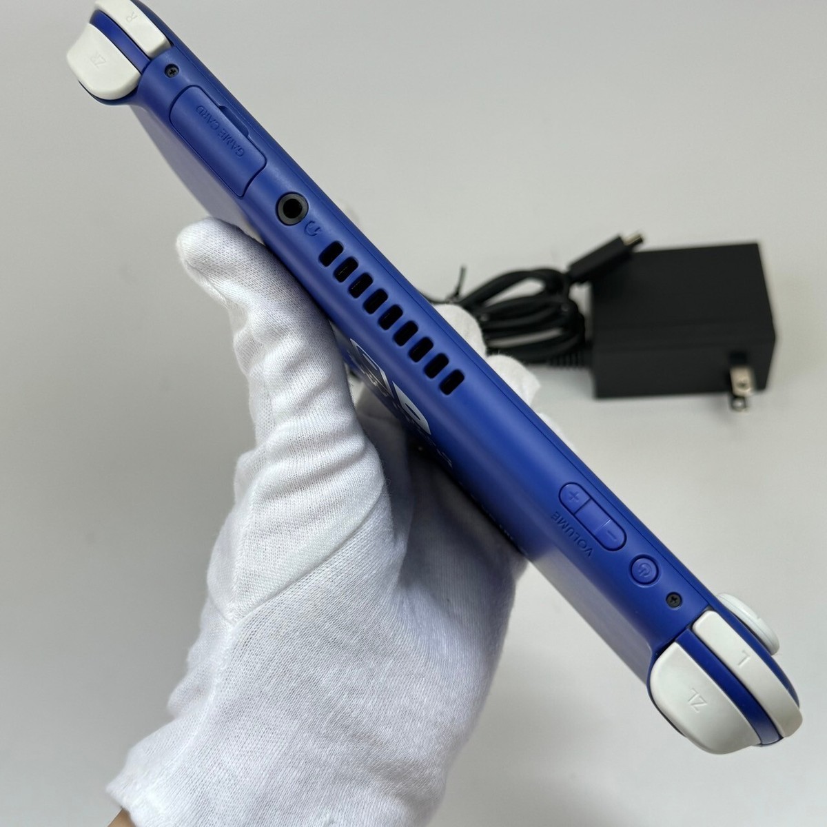 琳ちゃん】Switch Lite （Blue）新品・未使用 Nintendo Switch