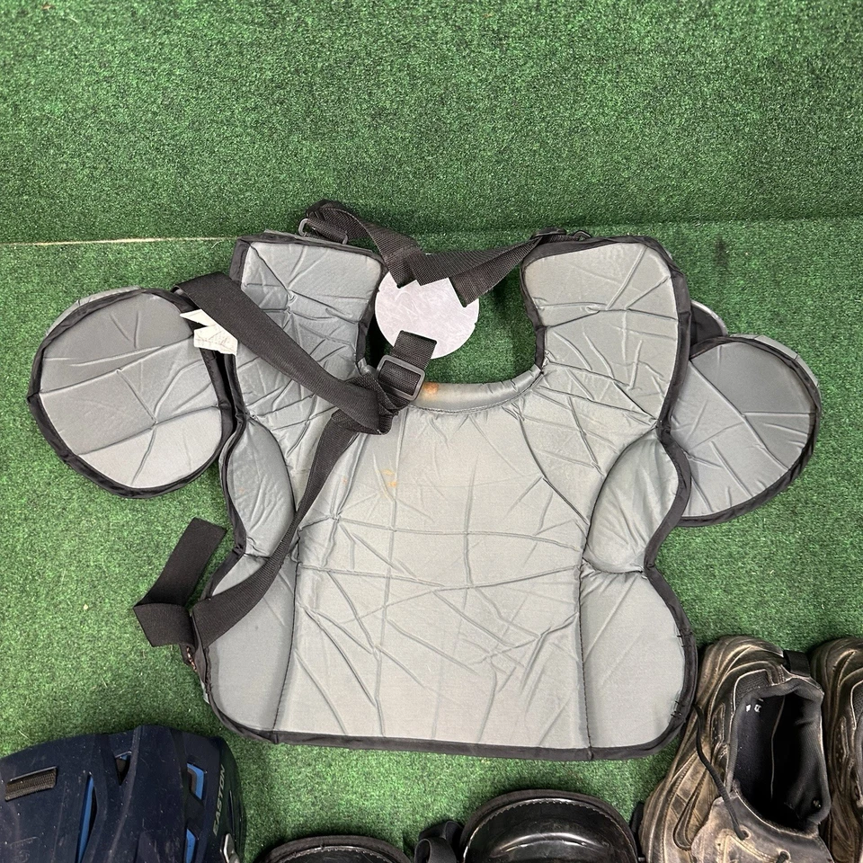 Wilson Pro Platinum West Chaleco Protector de Pecho de Árbitro y Juego Completo con Zapatos 10.5 Foto 4 de 4