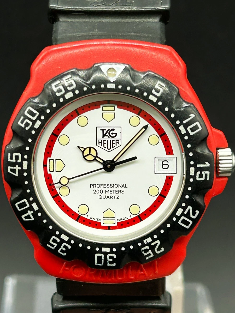 Наручные часы TAG Heuer TAG Heuer Formula 1 красные - огромный