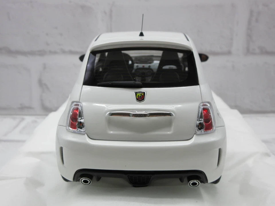 1:18 Top Speed ABARTH 595 White GARA WHITE TS0397 Resin Model Car CHN - Image 3 of 4