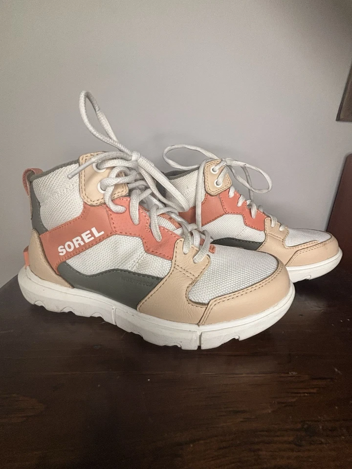 Women’s 7, Sorel Waterproof Hiking Boots - Image 2 of 4