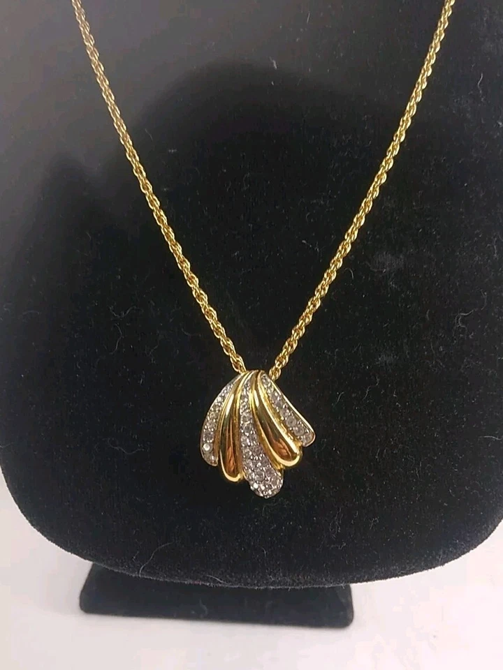 Vintage Joan Rivers Gold-Tone Pave Shell Scallop Pendant Rhinestones Necklace - Image 3 of 4