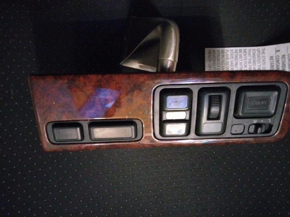 Control de espejo maestro Acura TL 1995-1998 / TCS, crucero, atenuador interior ~ B32 Foto 2 de 4