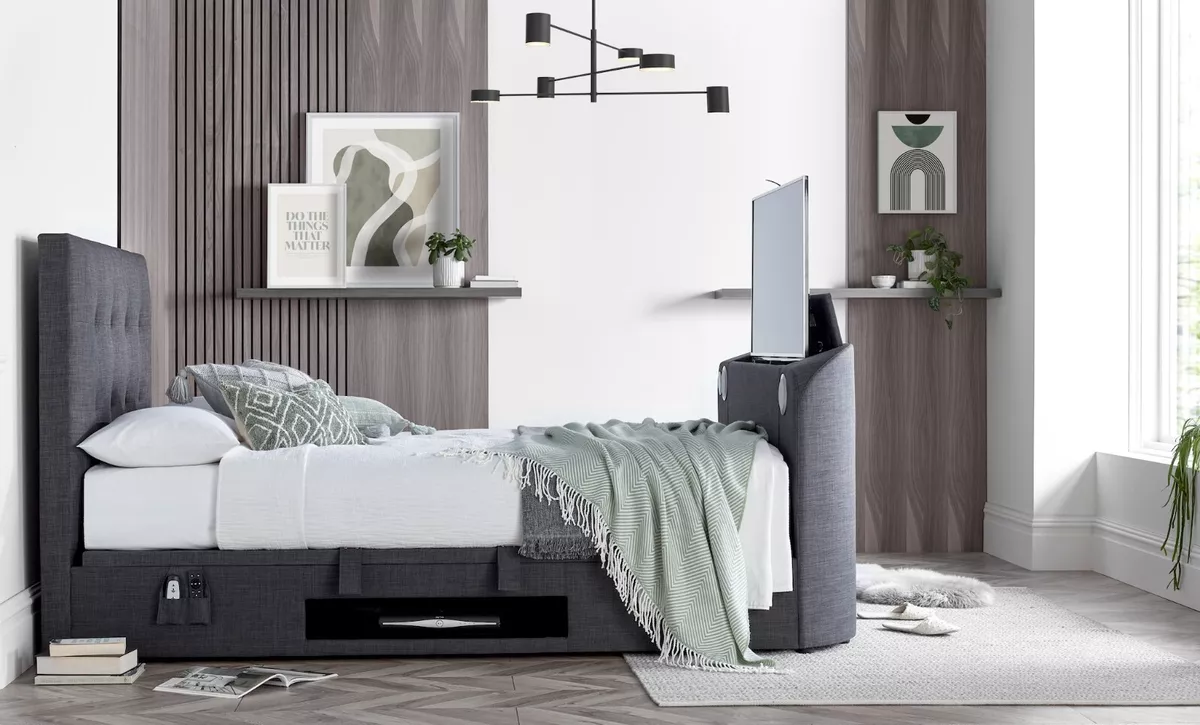 Walkworth Super King Size Ottoman Storage Speakers Media TV Bed