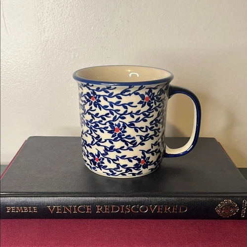 Unikat Polish Pottery RARE Blue Ivy Wrapped Red Center Mug 12oz