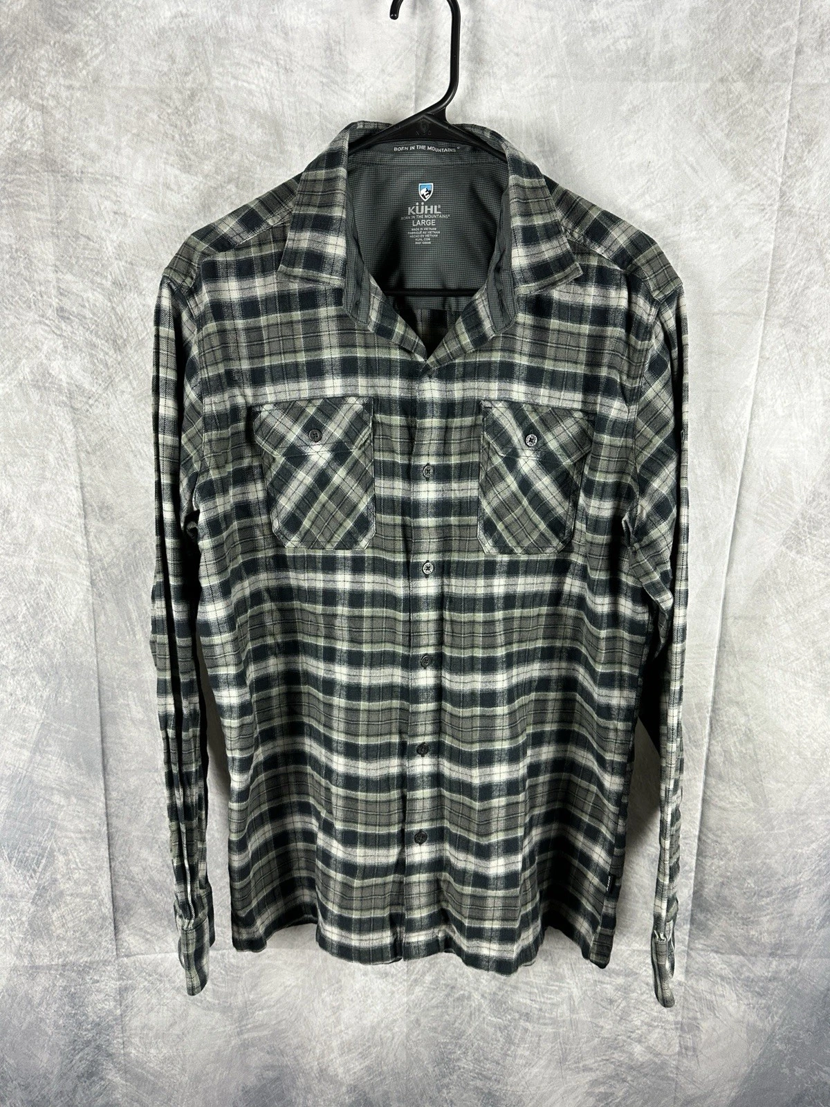KUHL Shirt Mens Large Green Plaid Long Sleeve Flannel Button Up Outdoor Hiking
