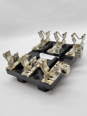 Square D A30325-284-03 MCC Bucket Fuse Holder 100A 3P Model 5 Size 4
