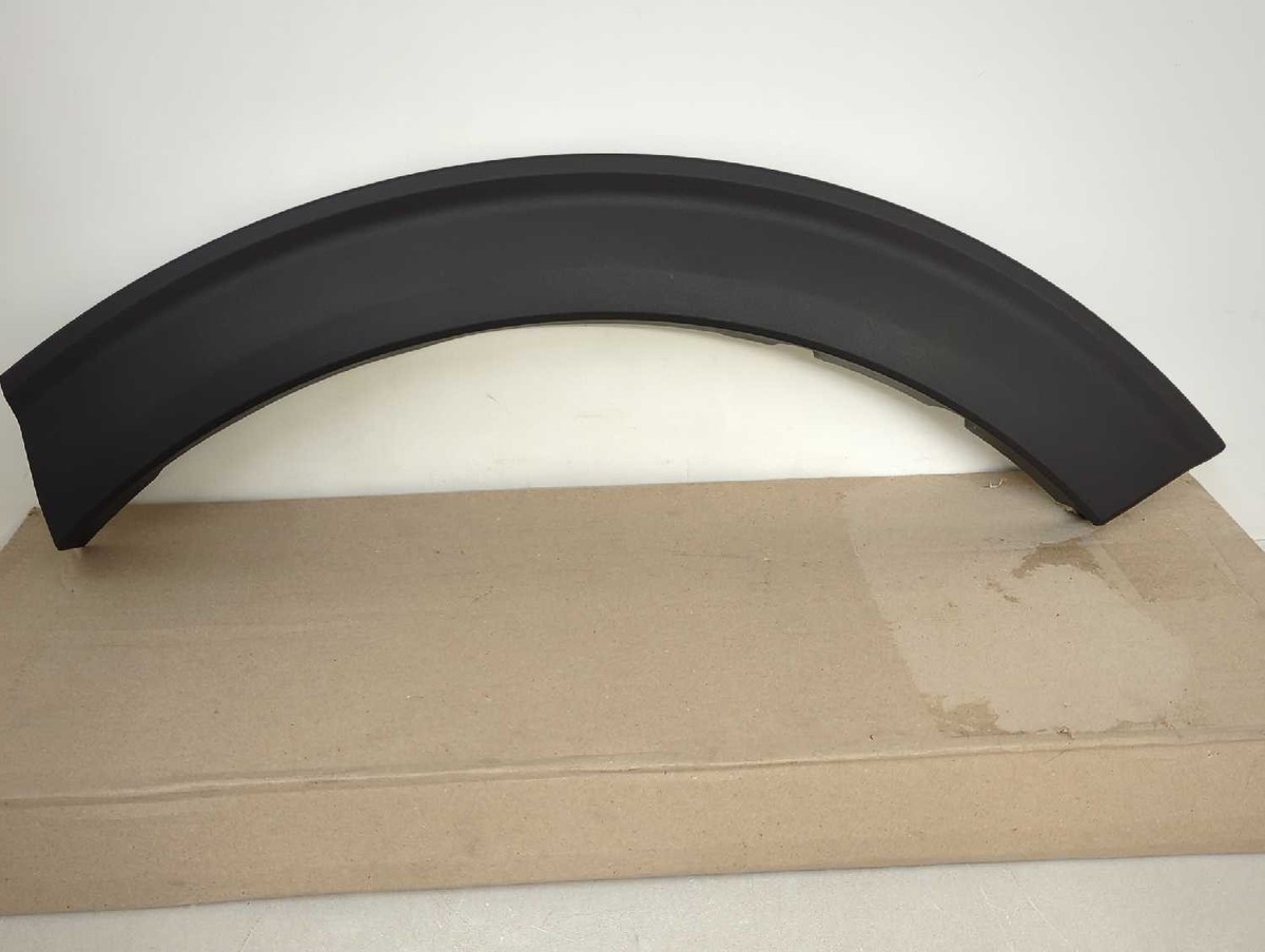 Genuine Ford Wheel Opening Molding Lb5z-7829039-aa for sale