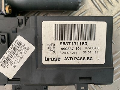 Moteur De Lève-vitre Avant Droit Brose - Référence 9637131180 - Occasion Fonctionnel