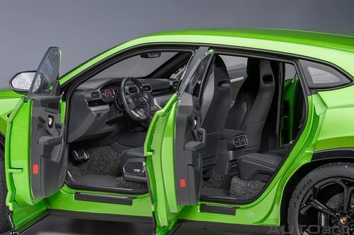 Producto terminado AUTOart 1/18 Lamborghini Urus Pearl Green de Japón 13035 - Imagen 4 de 6