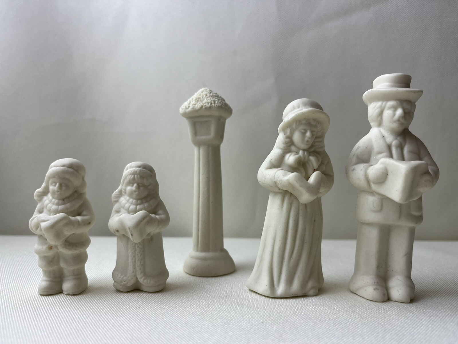 Unpainted Ceramic Bisque Caroler Family Set of 5