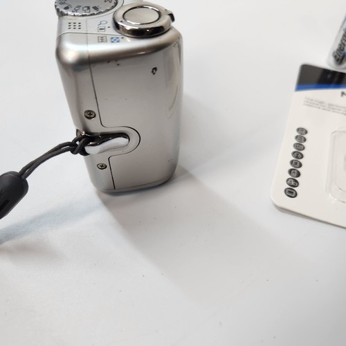Canon PowerShot A510 3.2MP Digital Camera + New Accessories Bundle TESTED Great - Picture 4 of 11
