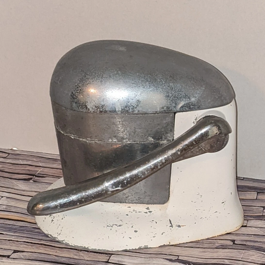 Vintage Rival Juice- O-Mat Tilt Top w/ Pouring Catch Cup Manual Citrus Juicer