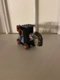 LEGO Castle: Gargoyle Bridge (#8822) RARE RETIRED 2006