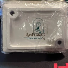 Walt Disney Collectors Society Display Base Members Only Sculpture