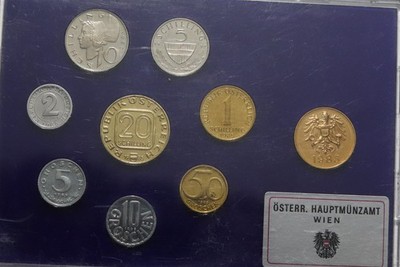     AUSTRIA UNC 1985 MINT SET CASED B86 #1 BX99