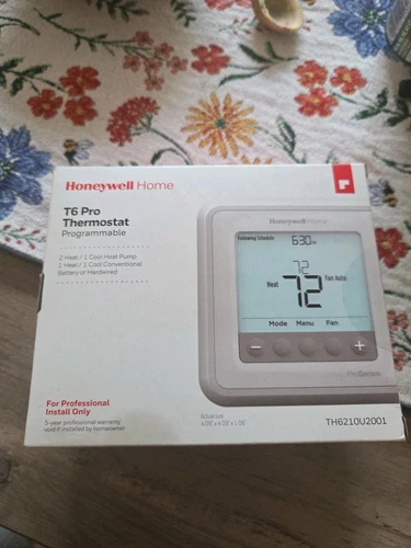 Honeywell T6 Pro Programmable Thermostat TH6210U2001 NEW