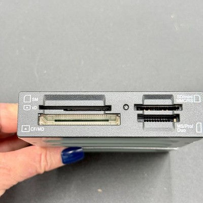 Dell 0W816M Internal 3.5'' Multi-Memory Card Reader SD CF xD MS DP/N 0W816M